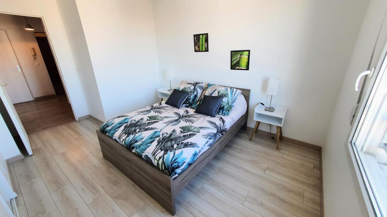 Appartement Iris-12 Min Aeroport Paris - Arrivee Autonome- Wifi & Parking Gratuit